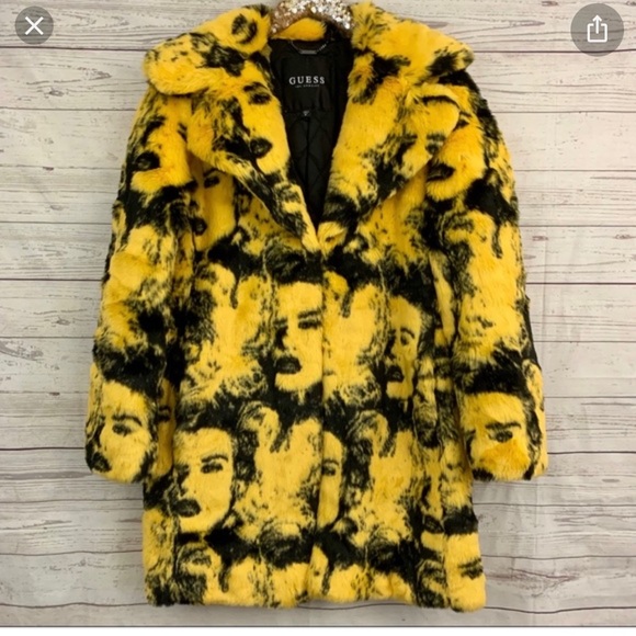 ISO looking for this guess coat - Picture 1 of 3